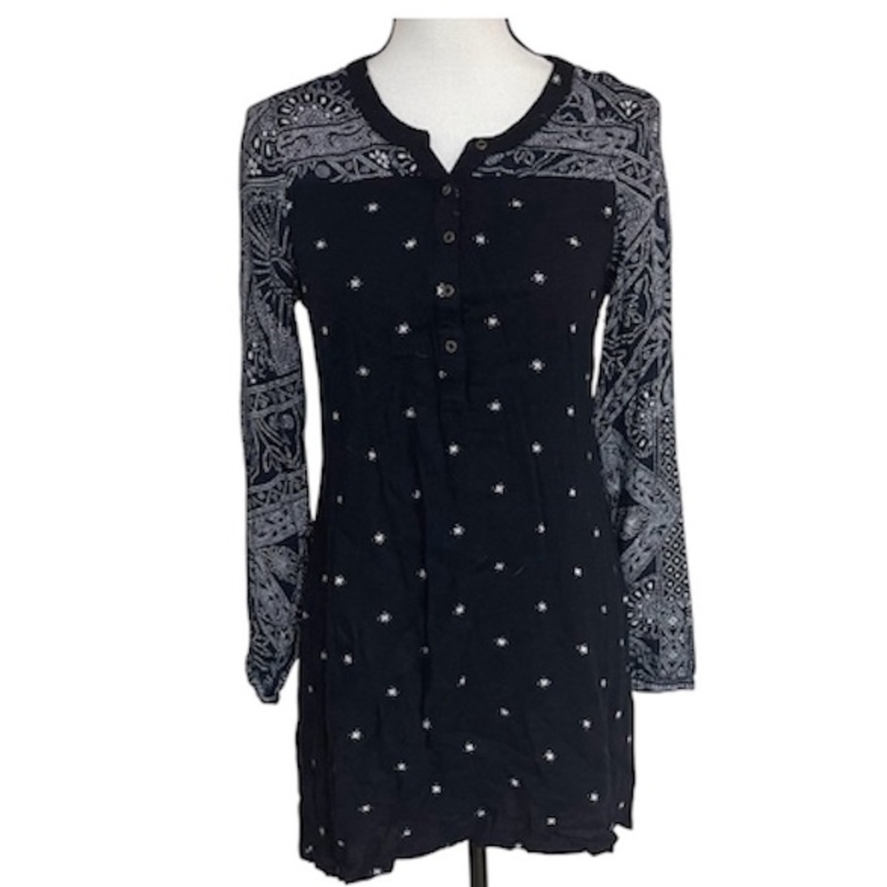 Element Eden Black and White long sleeve short dress Women’s Size M